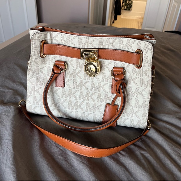 🤎 Michael Kors Satchel 🤎 - Picture 2 of 11